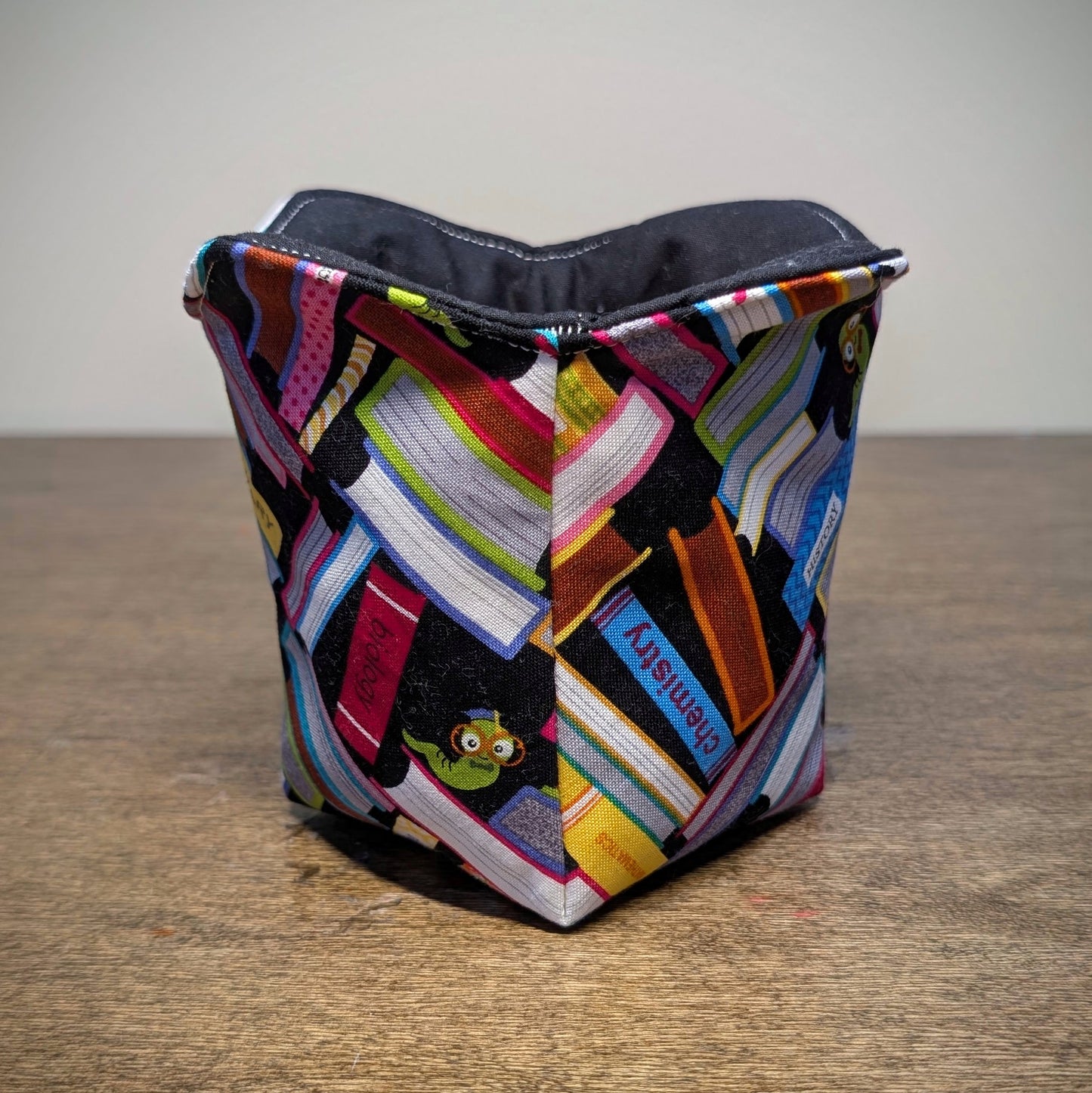 Bookworm - Ice Cream/Gelato Pint Cozy