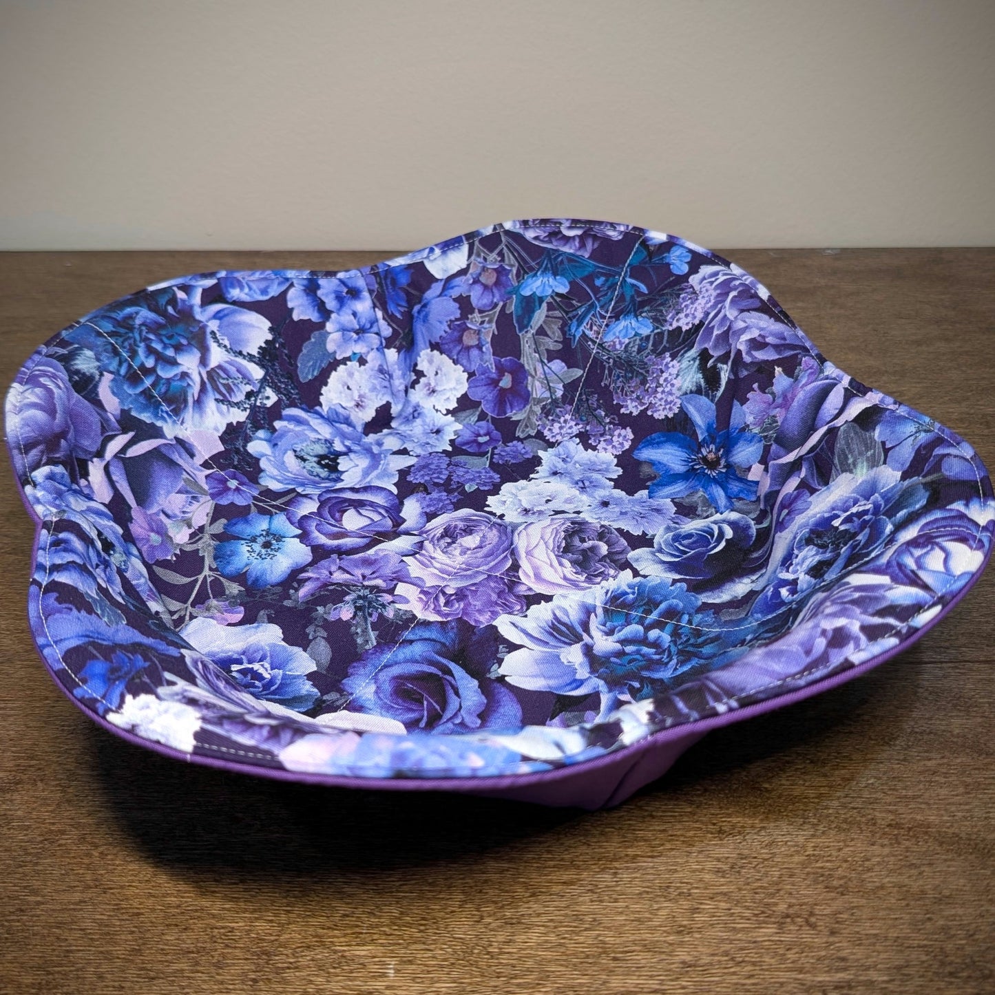 Flowers - Blue & Purple - Large Plate/Pie Pan Cozy