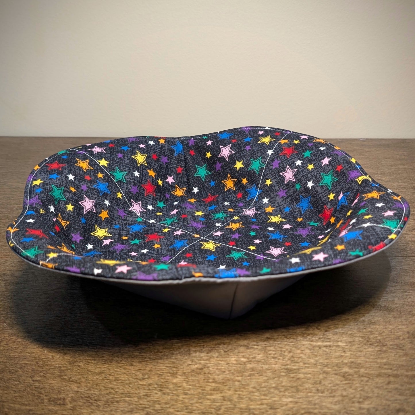 Stars on Gray- Large Plate/Pie Pan Cozy