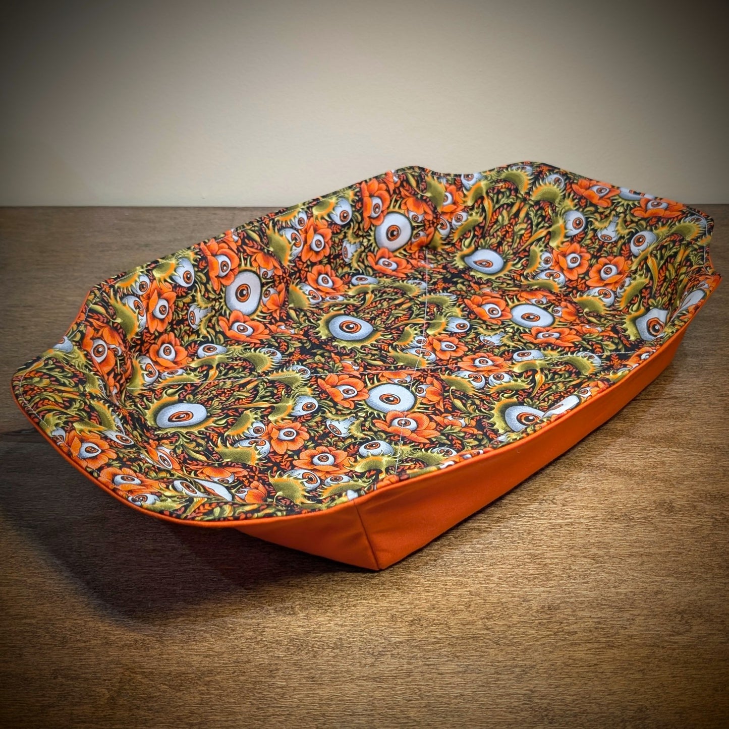 Venus Eye Trap - Casserole Pan Cozy