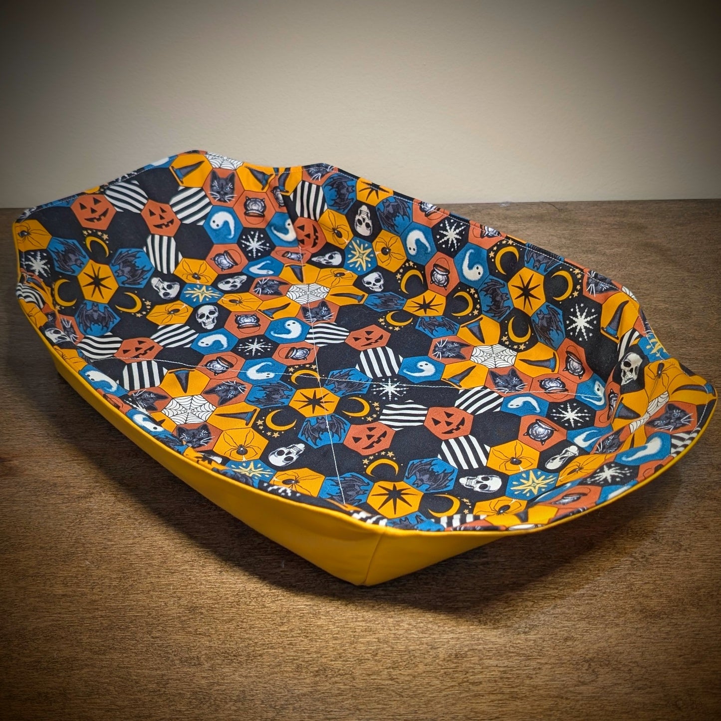 Spooky Hexagons - Casserole Pan Cozy