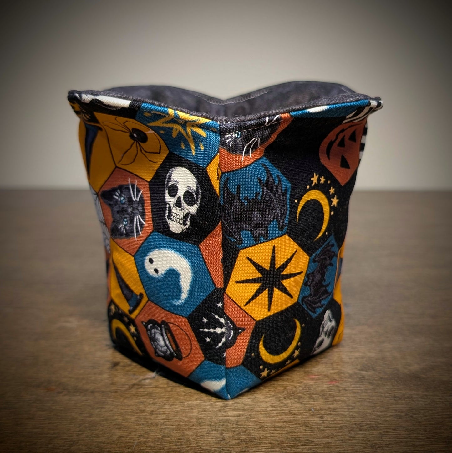 Spooky Hexagons on Black - Ice Cream/Gelato Pint Cozy