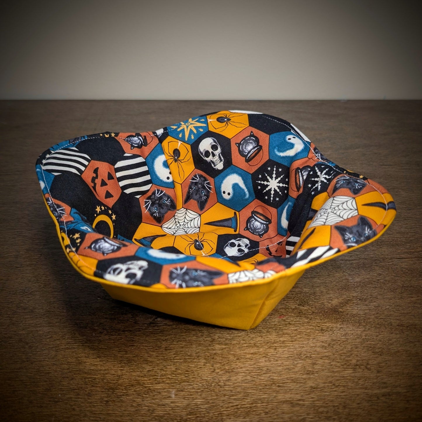 Spooky Hexagons on Yellow - Bowl Cozy