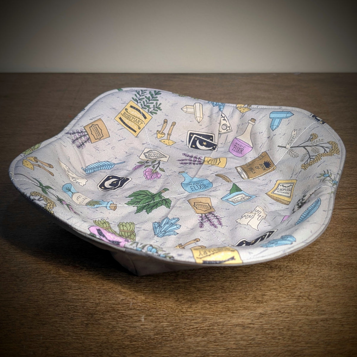 Spellbound on Gray - Small Plate Cozy