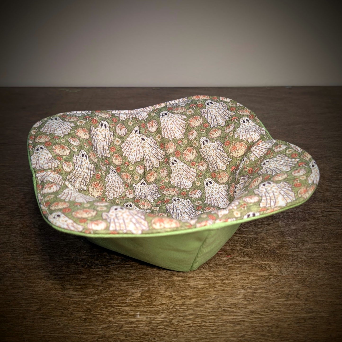 Floral Ghosts - Small Plate Cozy