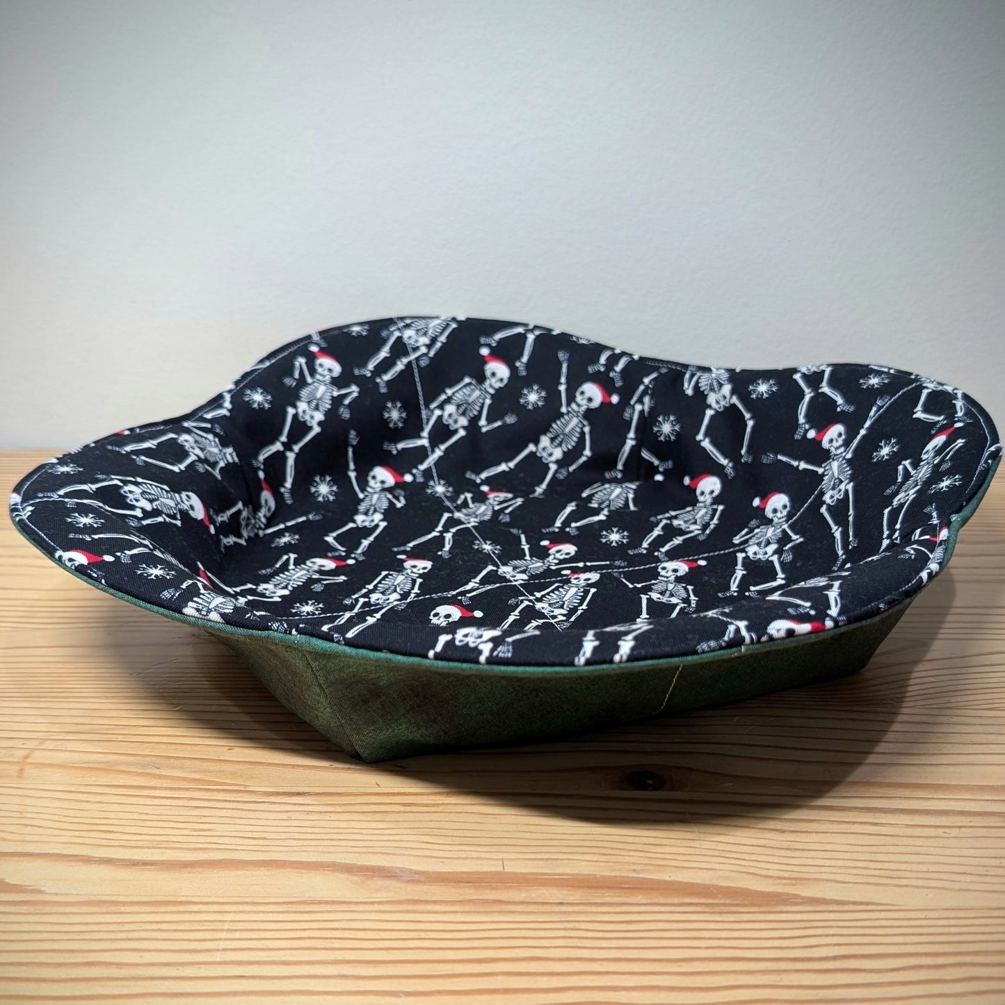 Skeletons on Black with Green - Large Plate/Pie Pan Cozy