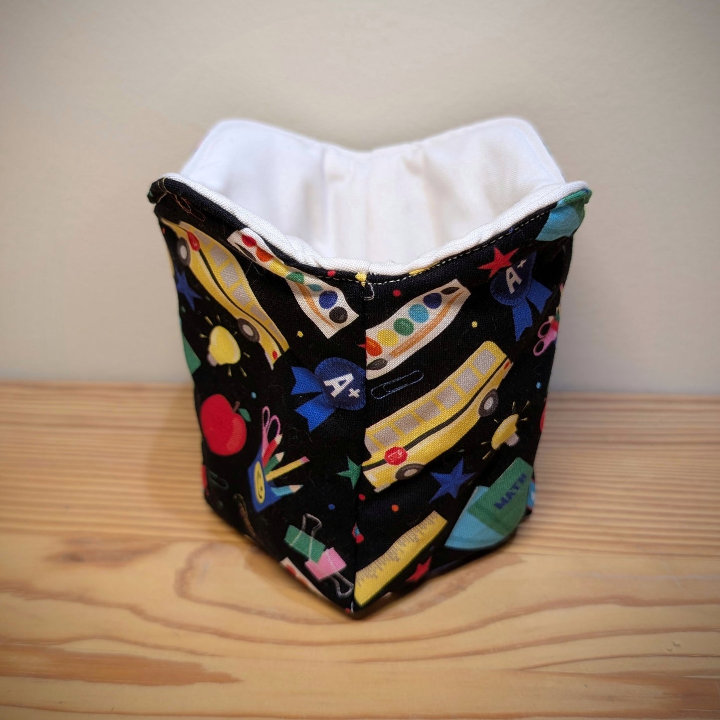School Supplies - Ice Cream/Gelato Pint Cozy
