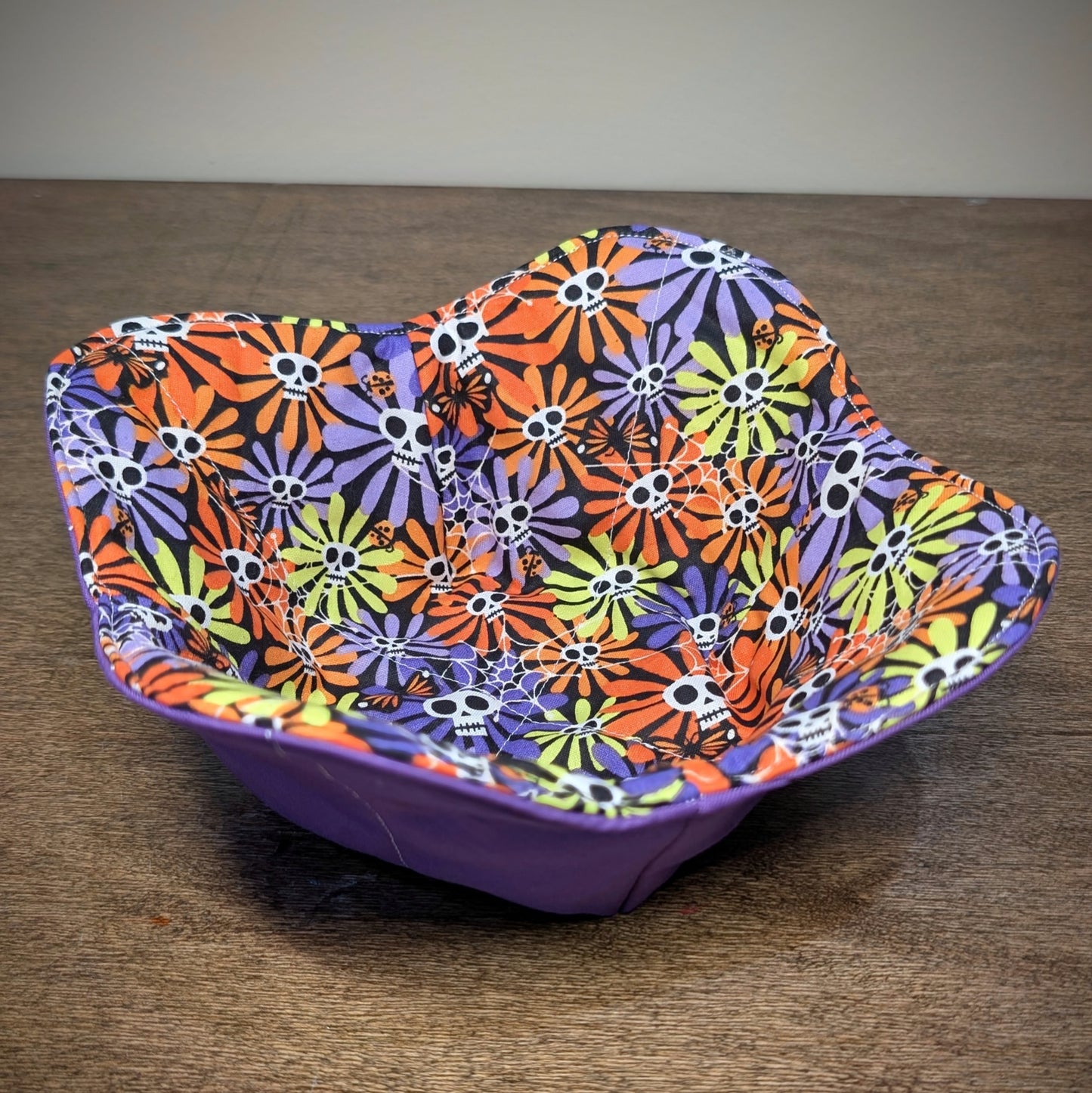 Skeleton Daisies - Bowl Cozy