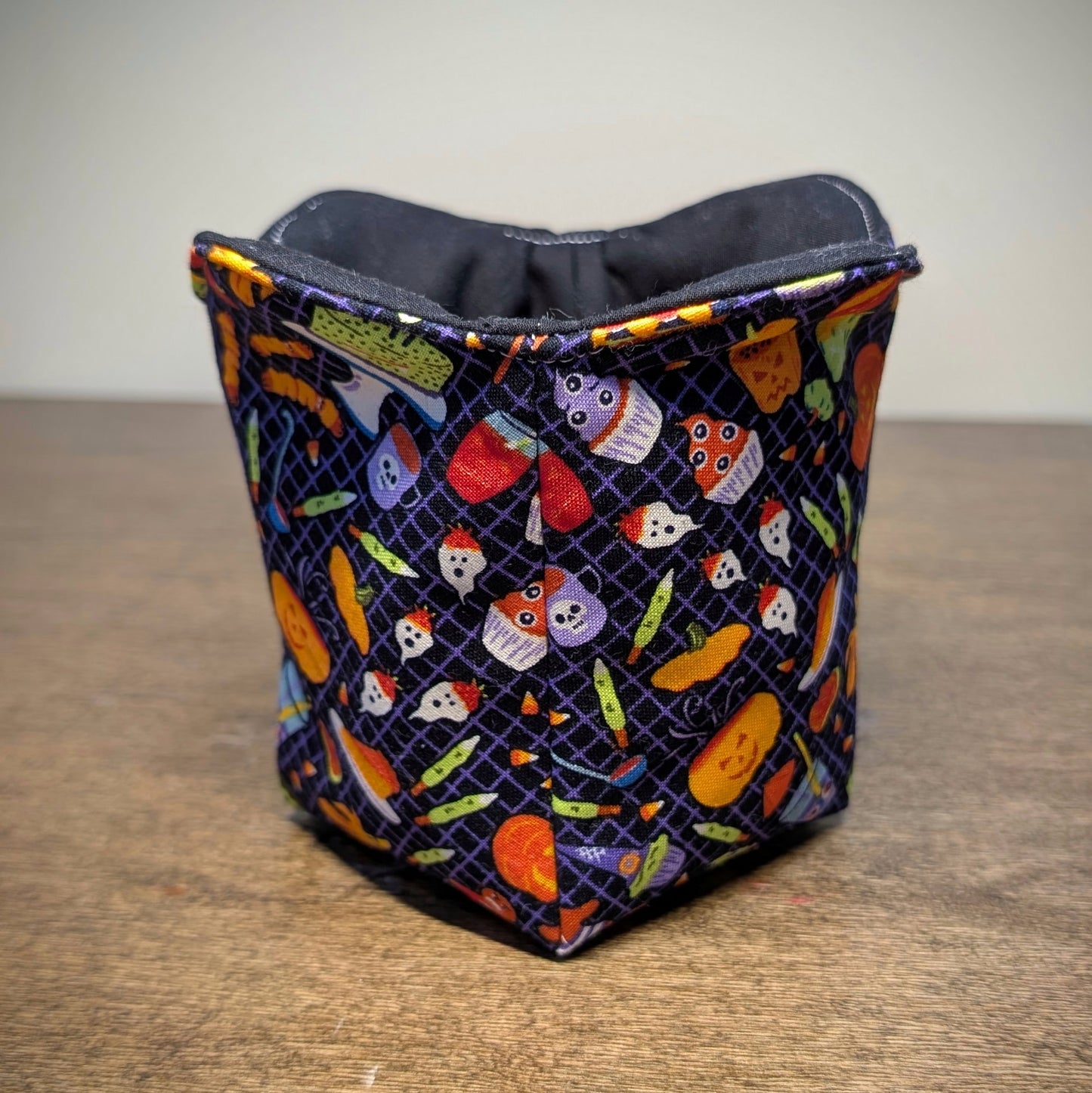 Halloween Treats on Grid - Ice Cream/Gelato Pint Cozy
