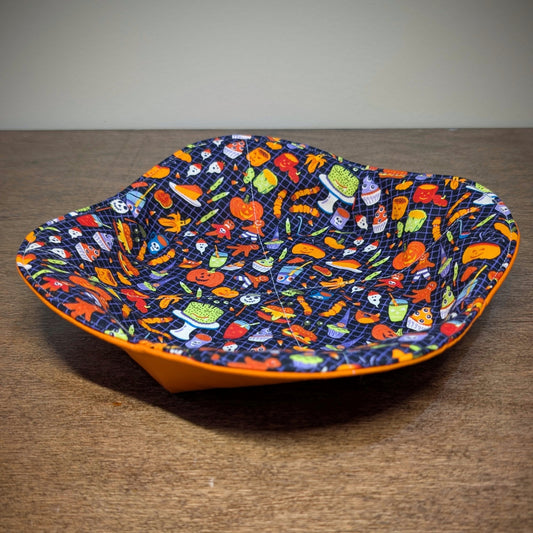 Halloween Treats on Grid - Small Plate Cozy