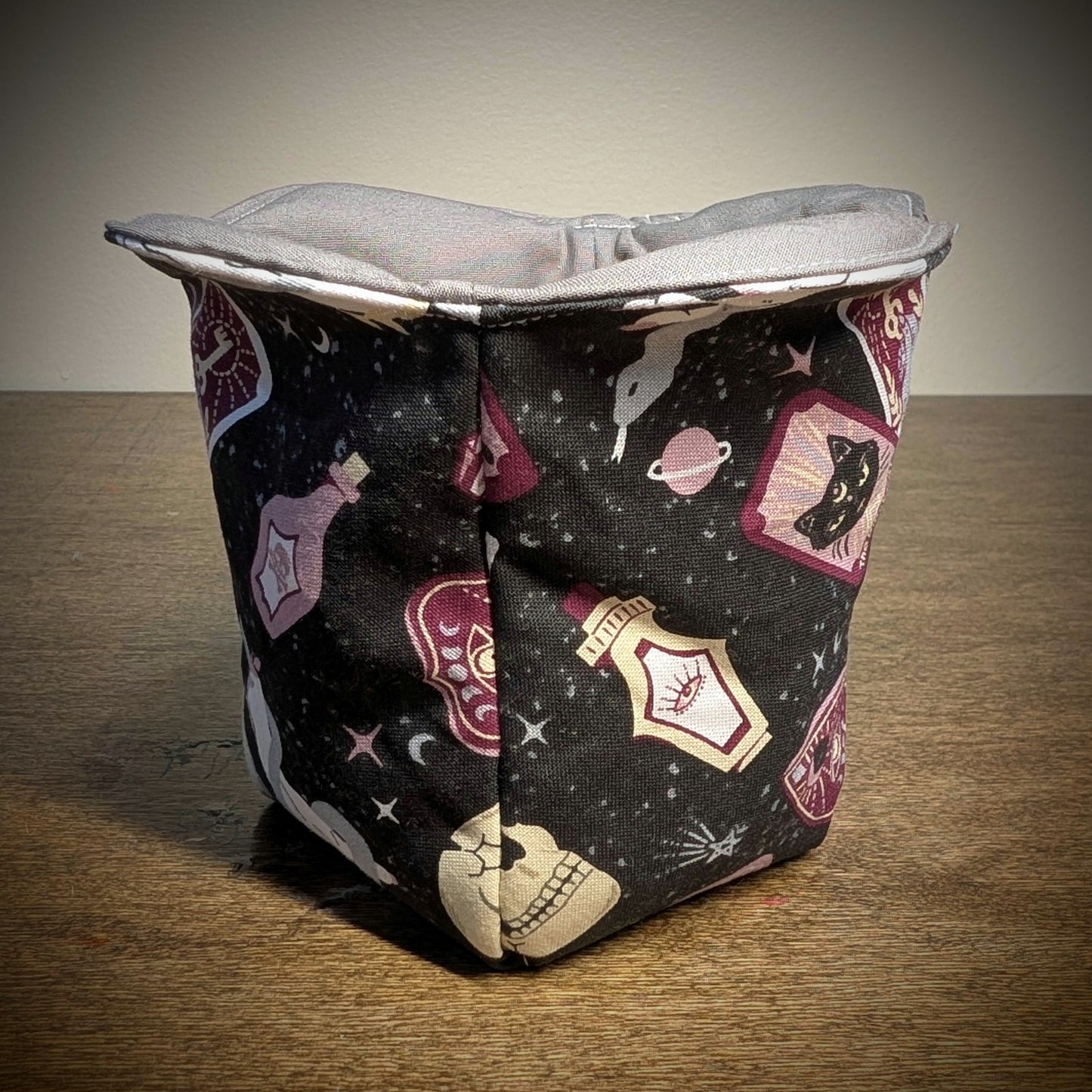 Witchy on black - Ice Cream/Gelato Pint Cozy