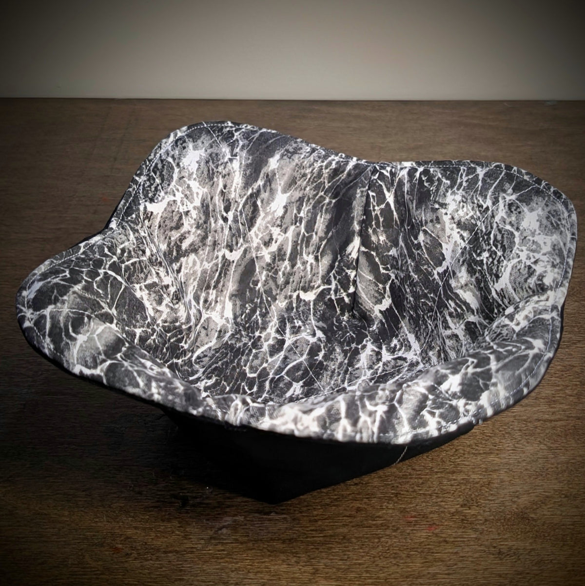 Gray Static - Bowl Cozy