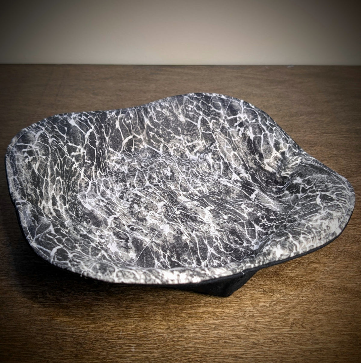 Gray Static - Small Plate Cozy