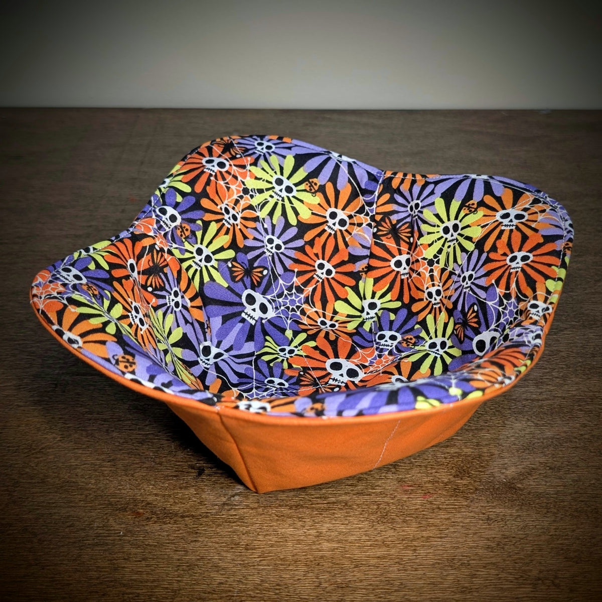 Skeleton Daisies - Bowl Cozy